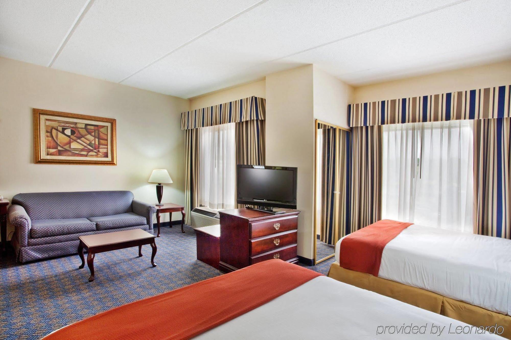 Holiday Inn Express Hotel & Suites Lawrenceville By Ihg Экстерьер фото